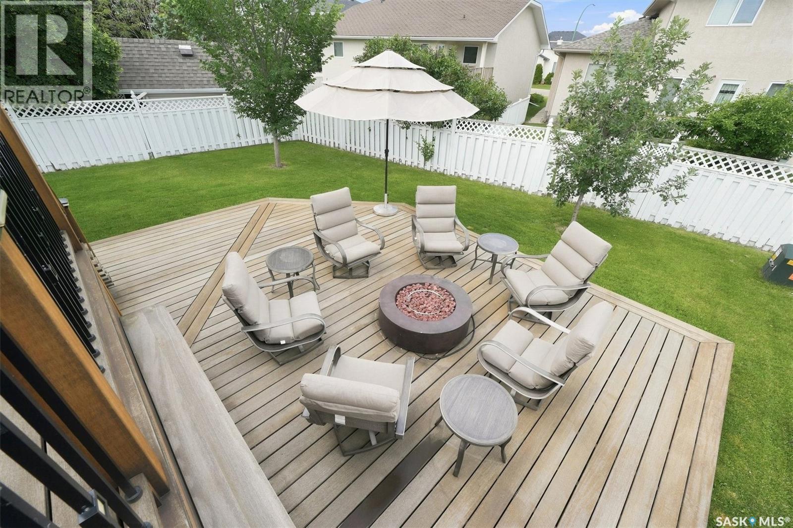 547 Bayview Terrace, Saskatoon, SK - Outdoor With Deck Patio Veranda