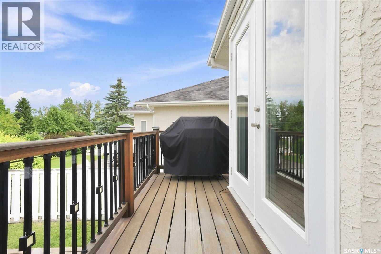 547 Bayview Terrace, Saskatoon, SK - Outdoor With Deck Patio Veranda With Exterior