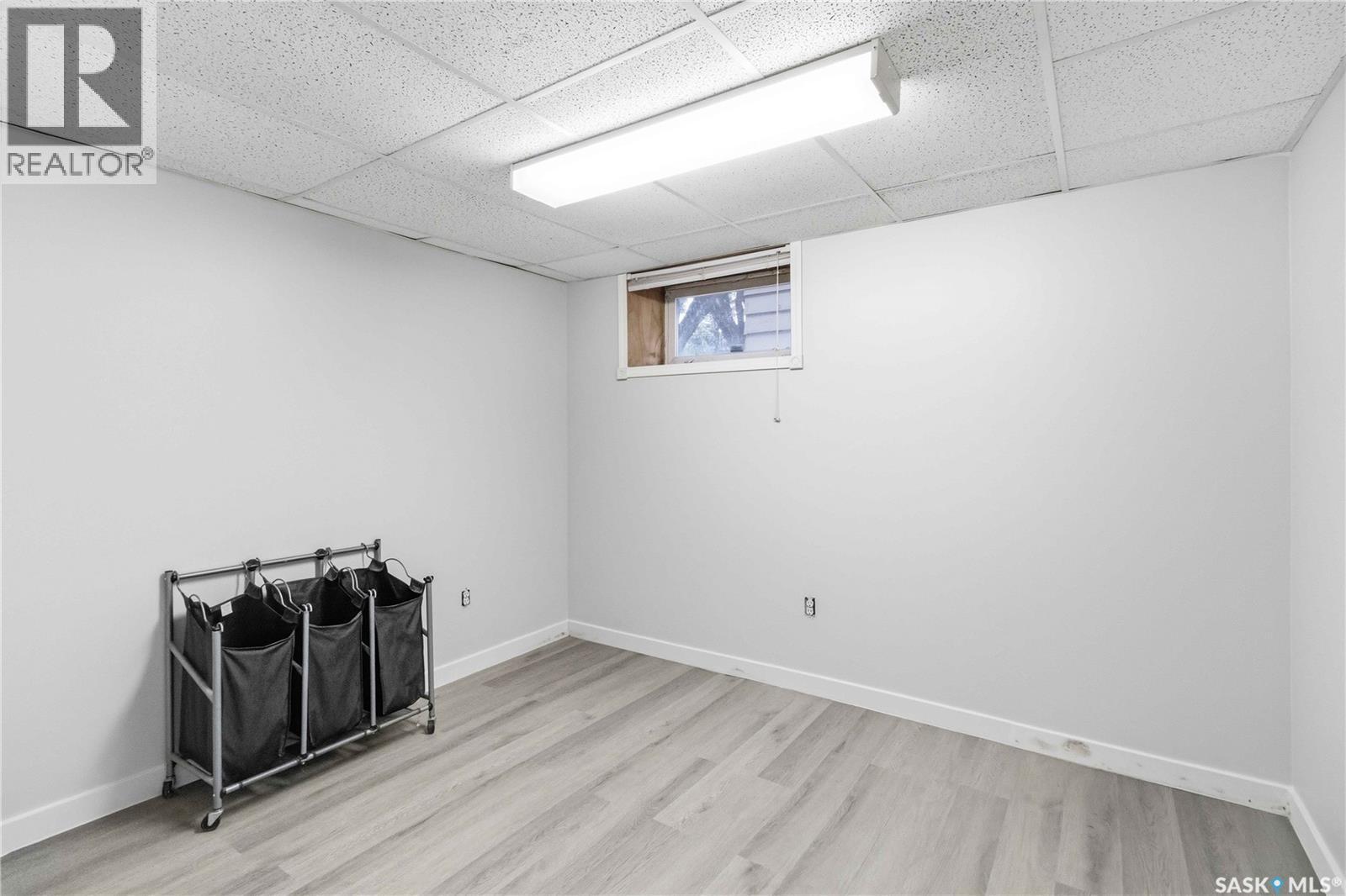 322 U Avenue N, Saskatoon, SK - Indoor Photo Showing Other Room