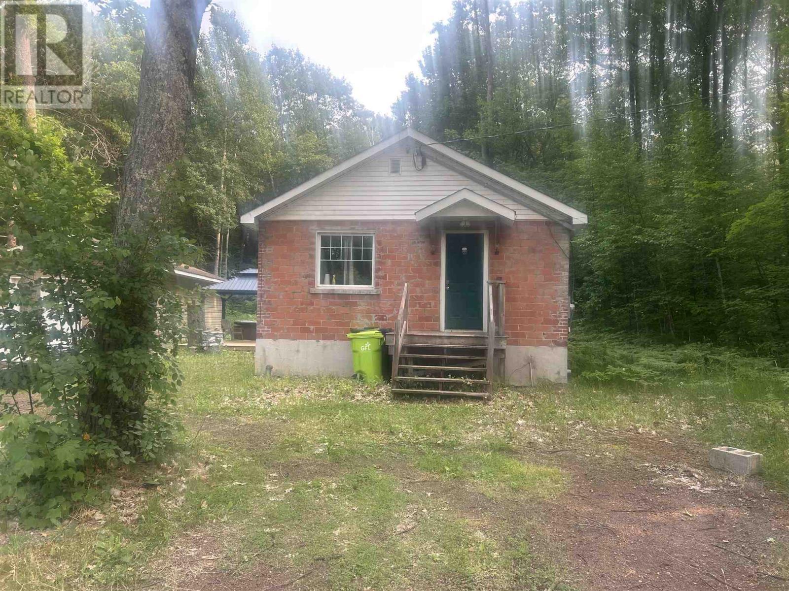 4760 Second Lin W, Prince Township, ON - Outdoor
