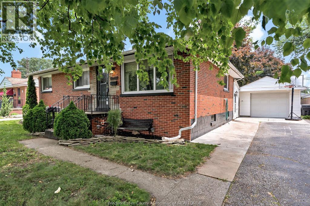 3668 Mckay, Windsor, ON - Outdoor