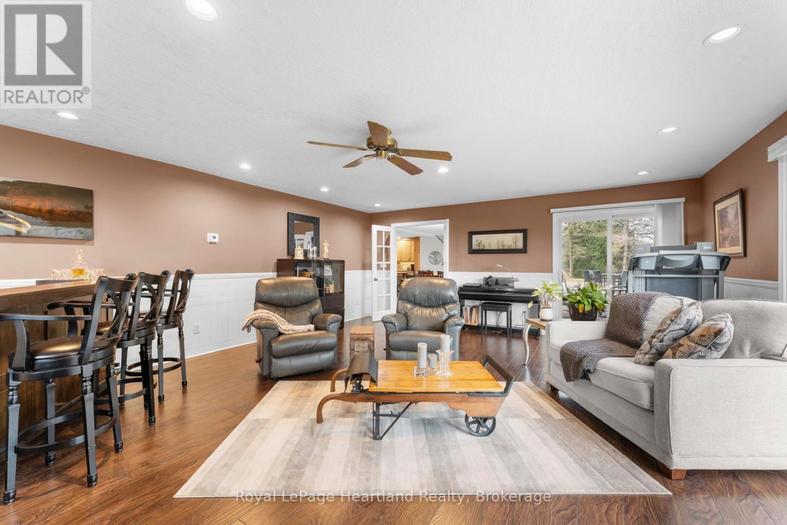 23 Park Road, Central Huron (Goderich), ON - Indoor Photo Showing Living Room