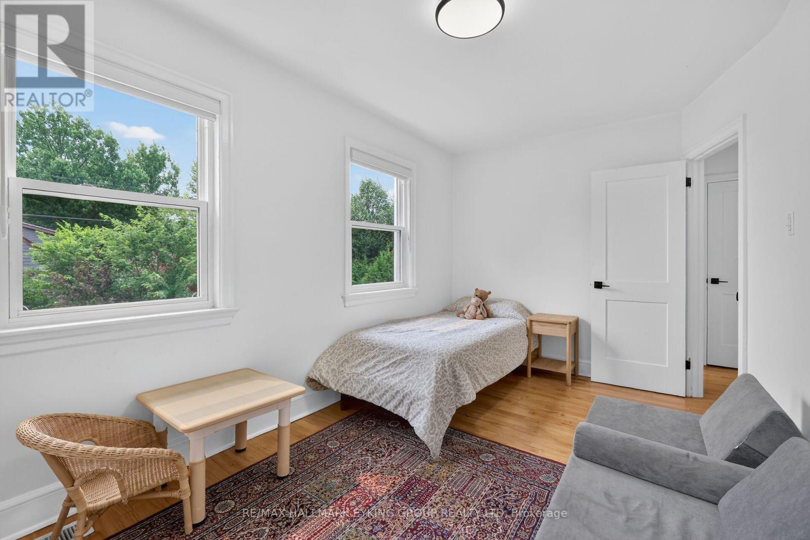 20 Belgrave Road, Ottawa, ON - Indoor Photo Showing Bedroom