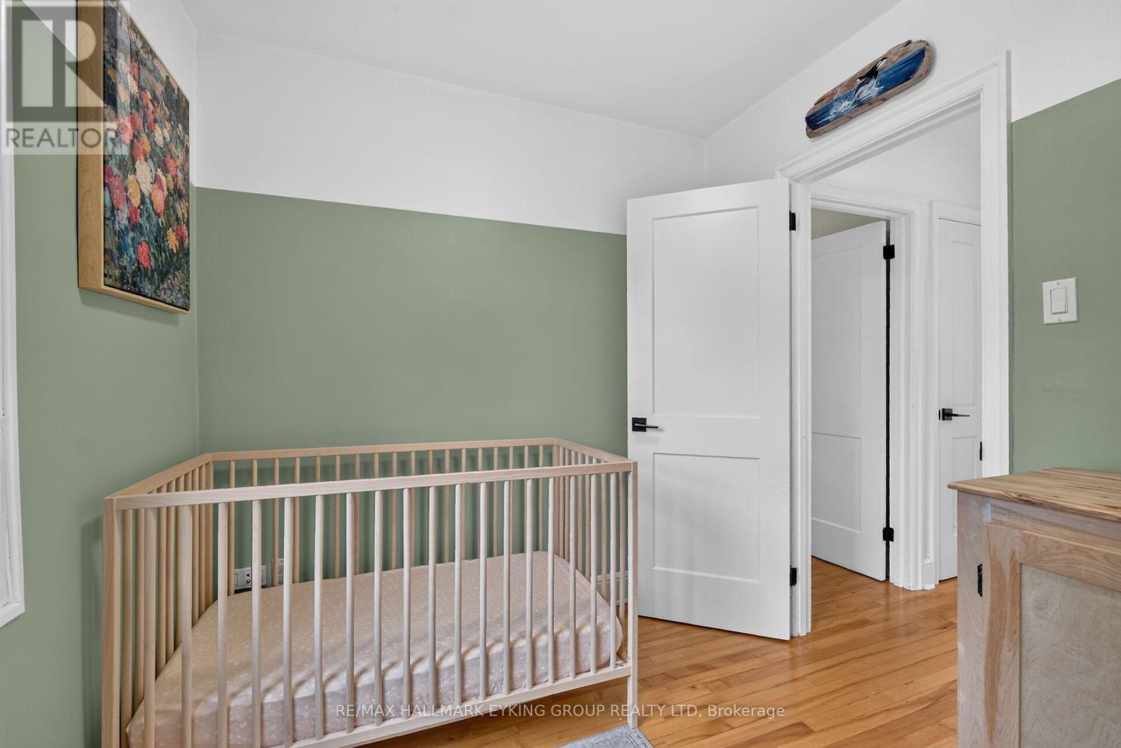20 Belgrave Road, Ottawa, ON - Indoor Photo Showing Bedroom