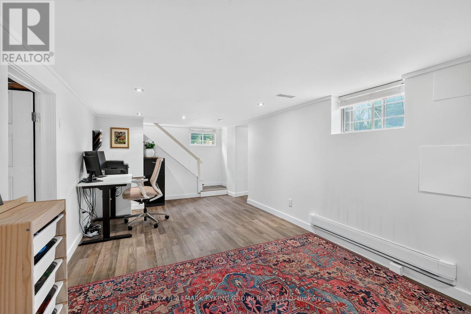 20 Belgrave Road, Ottawa, ON - Indoor