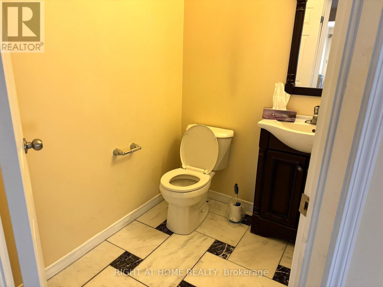 252 Lemon Grass Crescent, Kitchener, ON - Indoor Photo Showing Bathroom