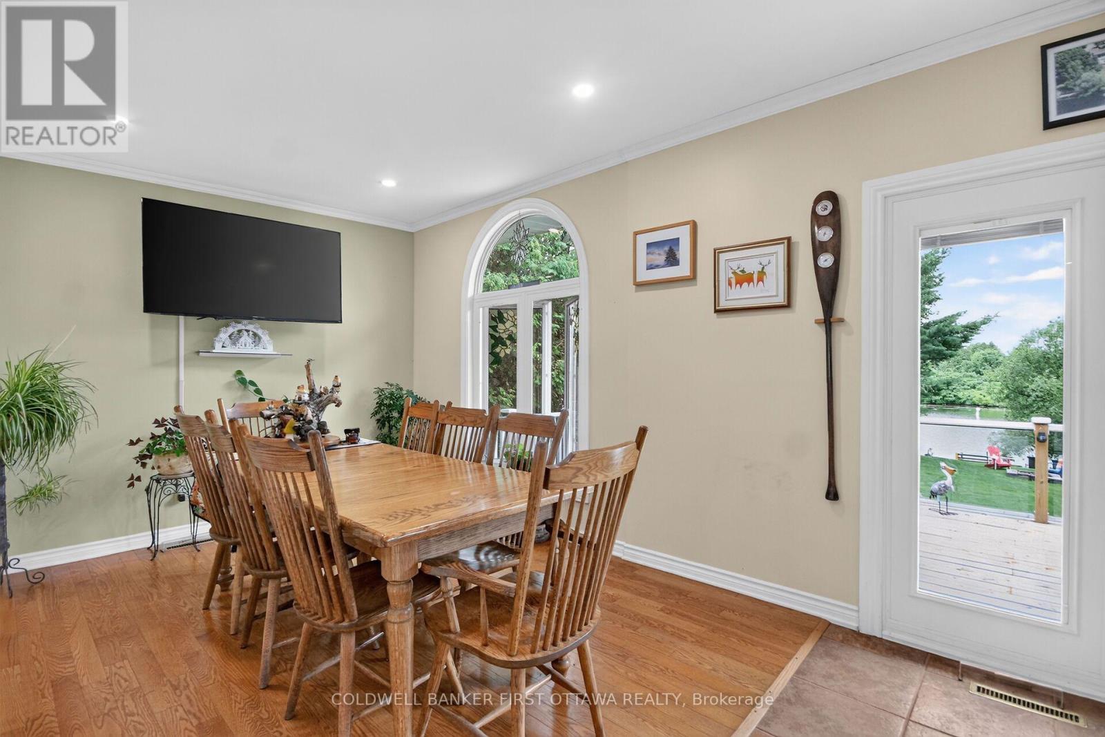 2014 River Road N, Ottawa, ON - Indoor Photo Showing Dining Room