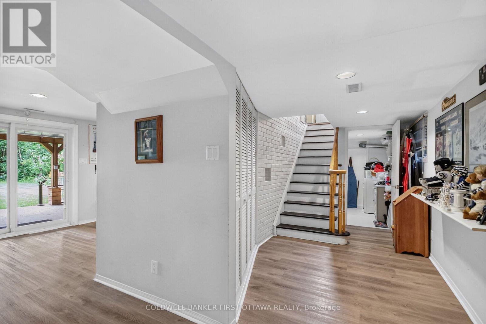 2014 River Road N, Ottawa, ON - Indoor Photo Showing Other Room