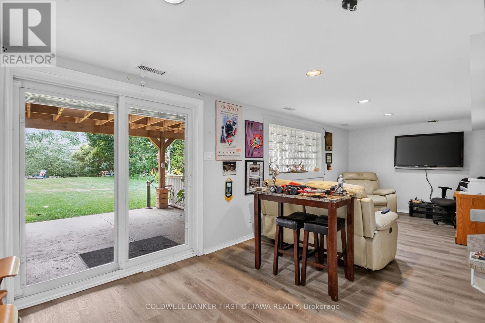 2014 River Road N, Ottawa, ON - Indoor Photo Showing Other Room