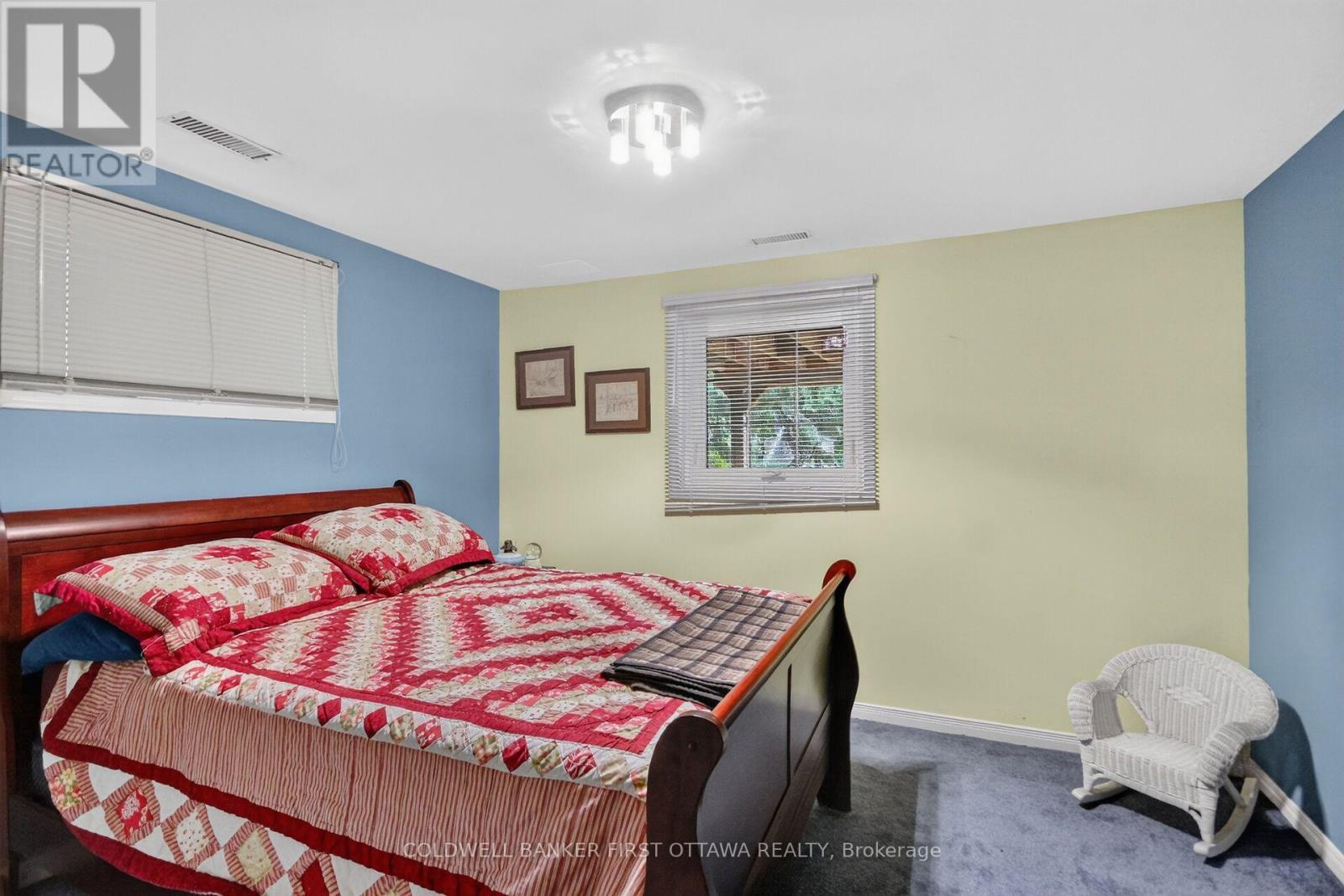 2014 River Road N, Ottawa, ON - Indoor Photo Showing Bedroom