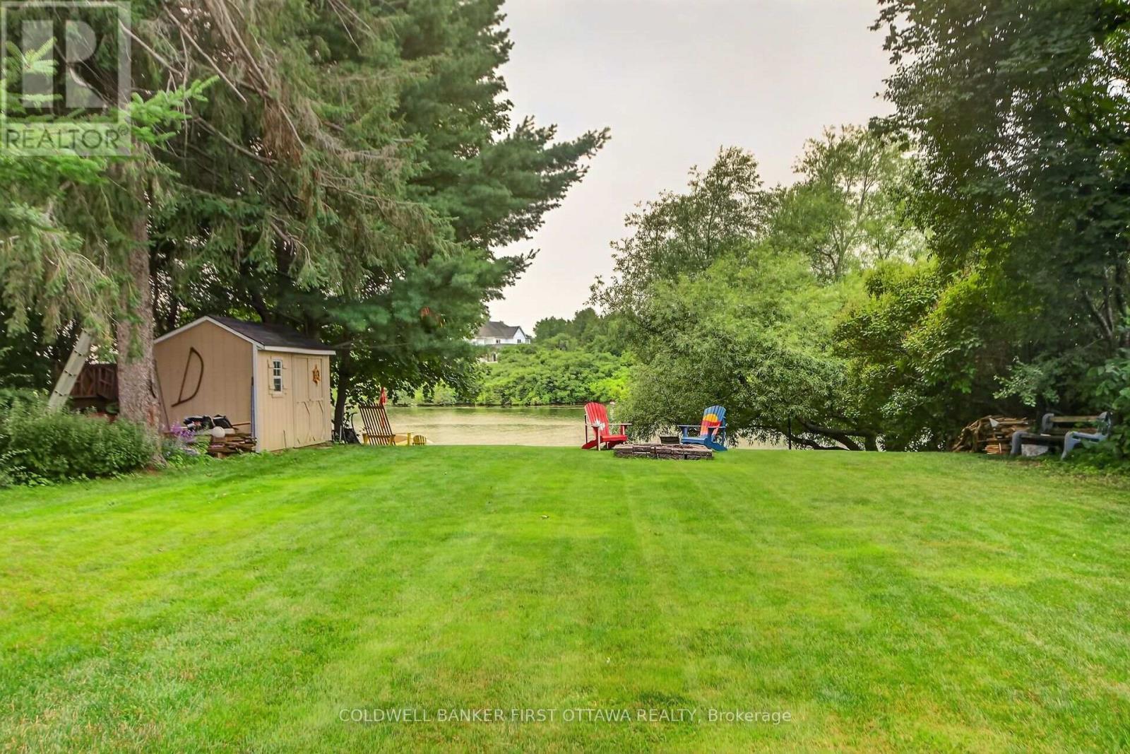 2014 River Road N, Ottawa, ON - Outdoor