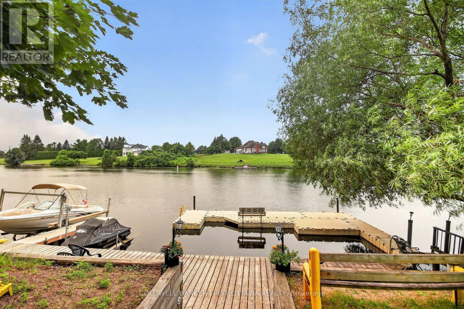 2014 River Road N, Ottawa, ON - Outdoor With Body Of Water With View