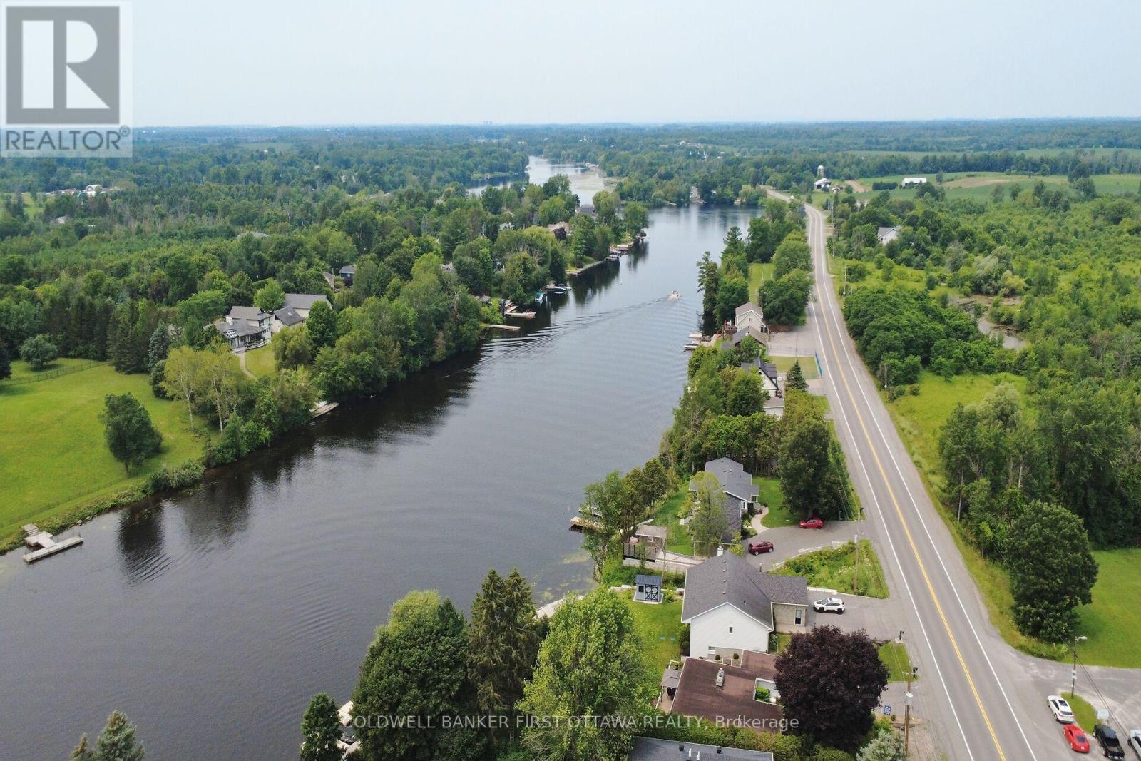 2014 River Road N, Ottawa, ON - Outdoor With Body Of Water With View