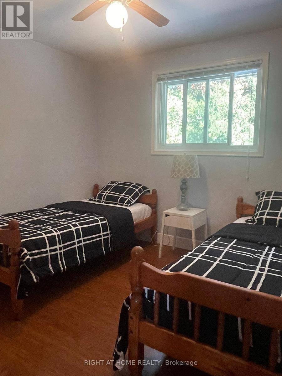 1 - 19 Johnson Place, St. Thomas, ON - Indoor Photo Showing Bedroom