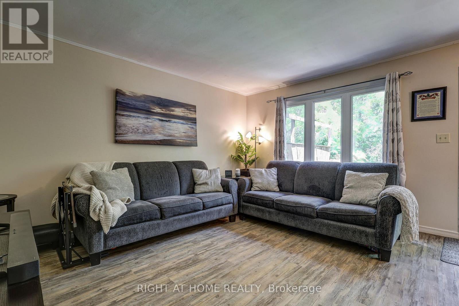 Living Room - 5 - 81 Parkside Drive, St. Thomas, ON - Indoor Photo Showing Living Room