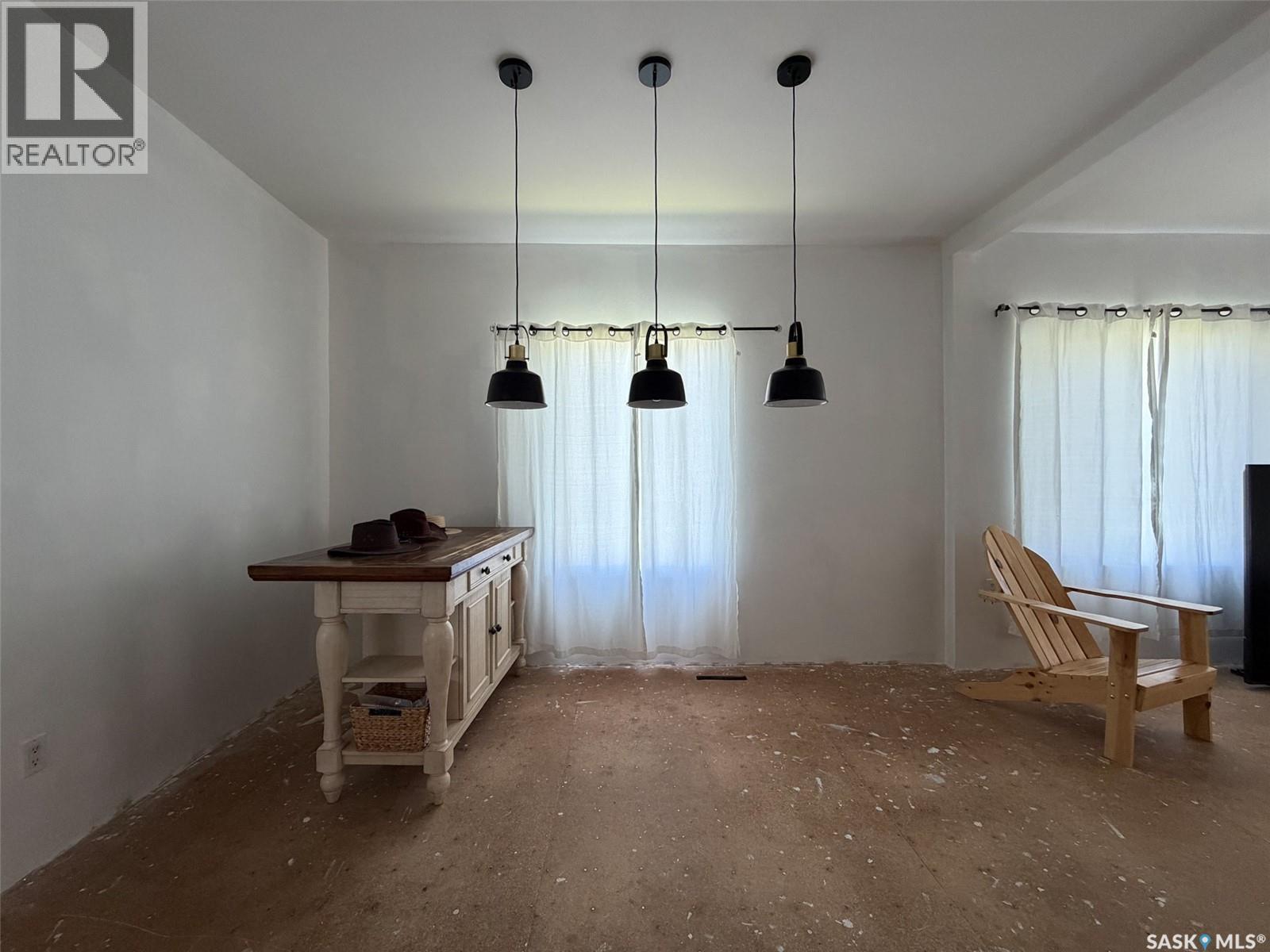 295 Ensign Street, Pennant, SK - Indoor Photo Showing Other Room