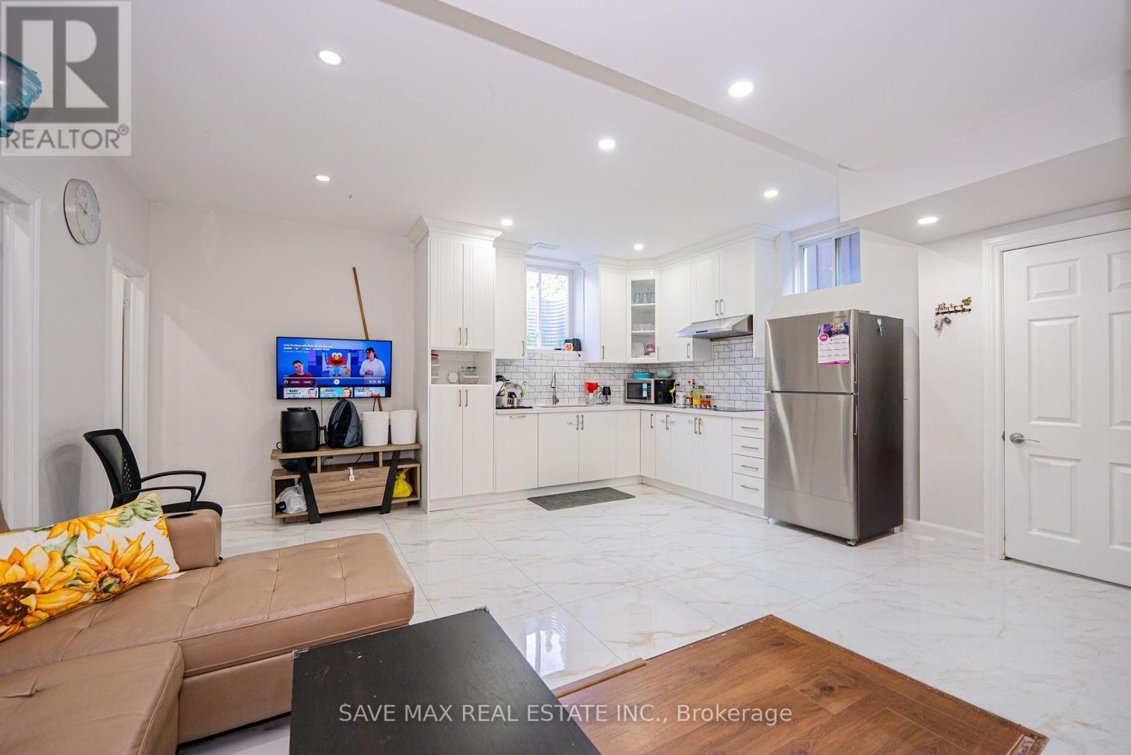 47 Legendary Circle, Brampton, ON - Indoor