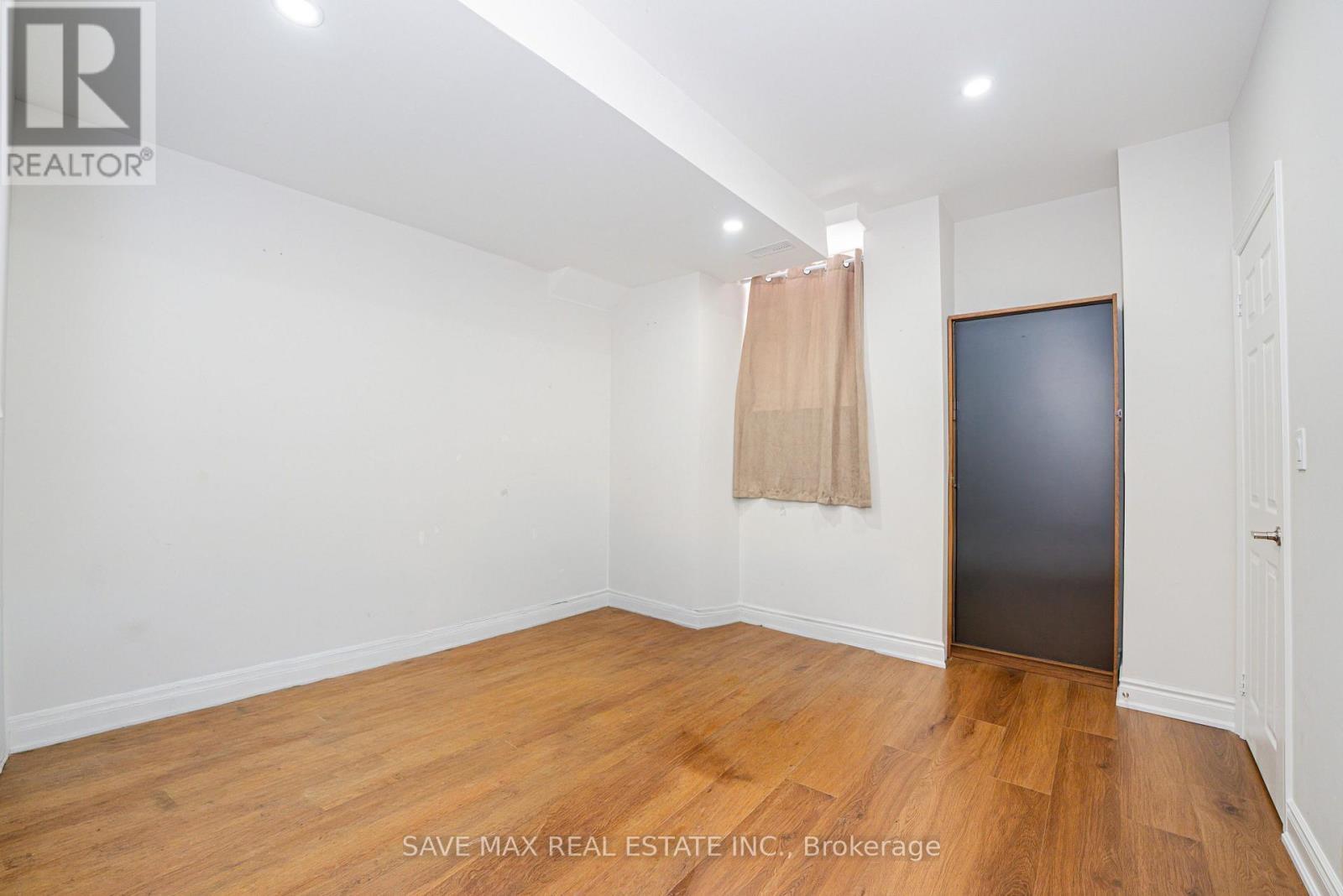 47 Legendary Circle, Brampton, ON - Indoor Photo Showing Other Room