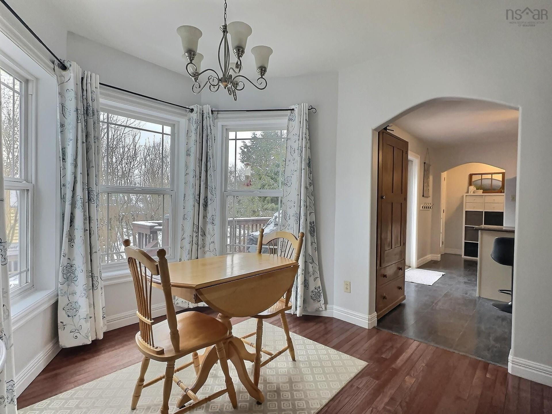 355 Queen Street, Truro, NS - Indoor Photo Showing Dining Room