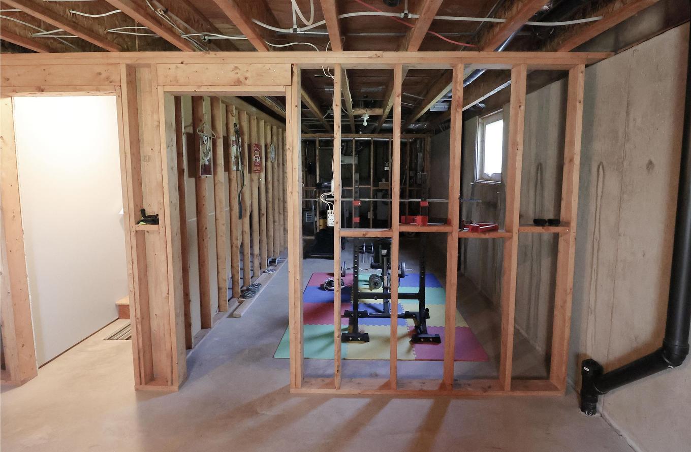 49 Royalty Road, Charlottetown, PE - Indoor Photo Showing Basement