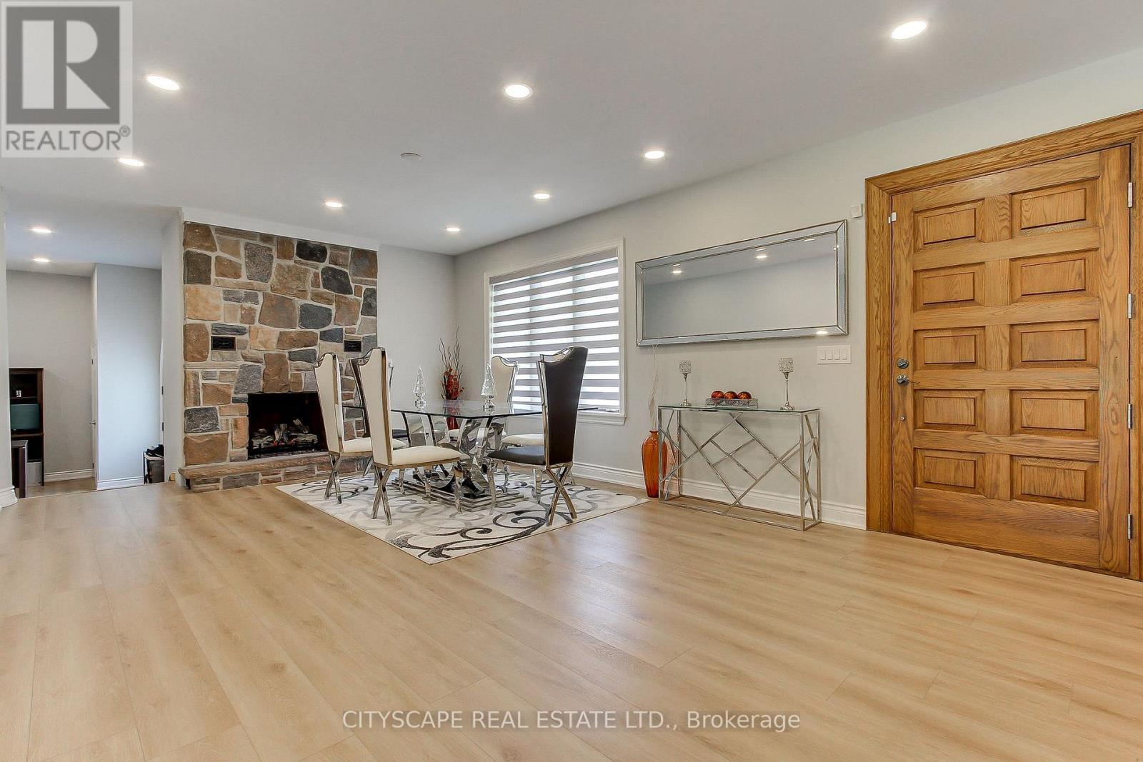 1543 Indian Grove, Mississauga, ON - Indoor Photo Showing Other Room With Fireplace