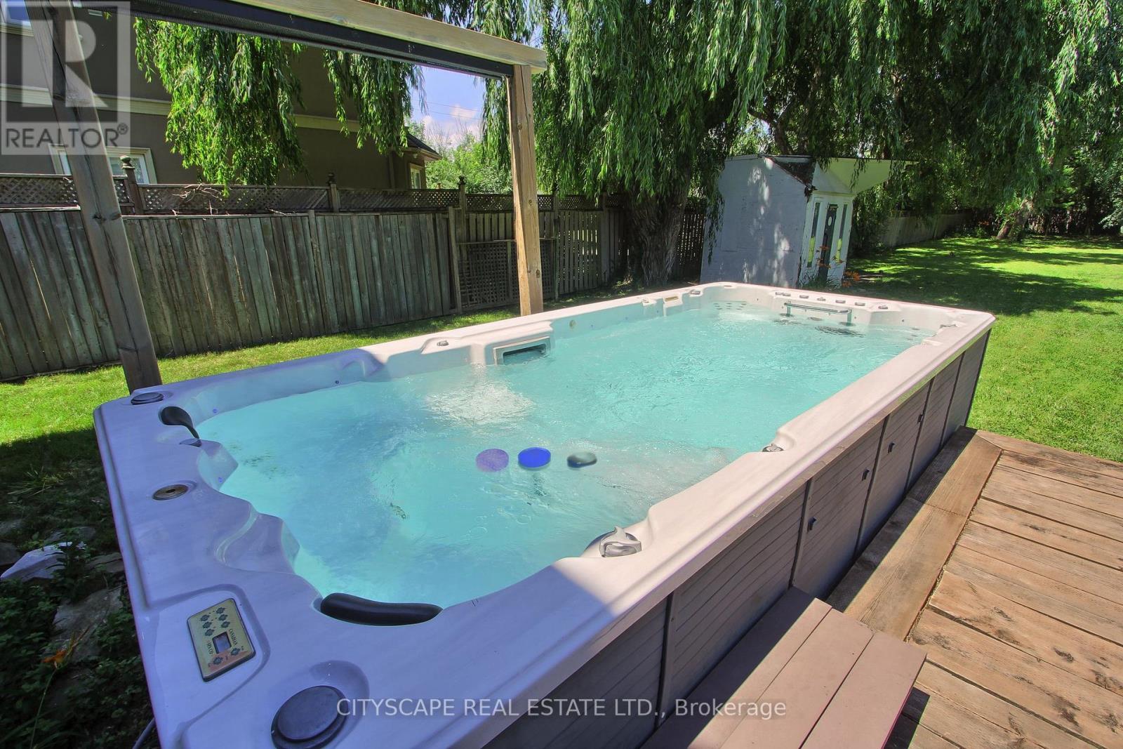 1543 Indian Grove, Mississauga, ON - Outdoor With Deck Patio Veranda With Backyard