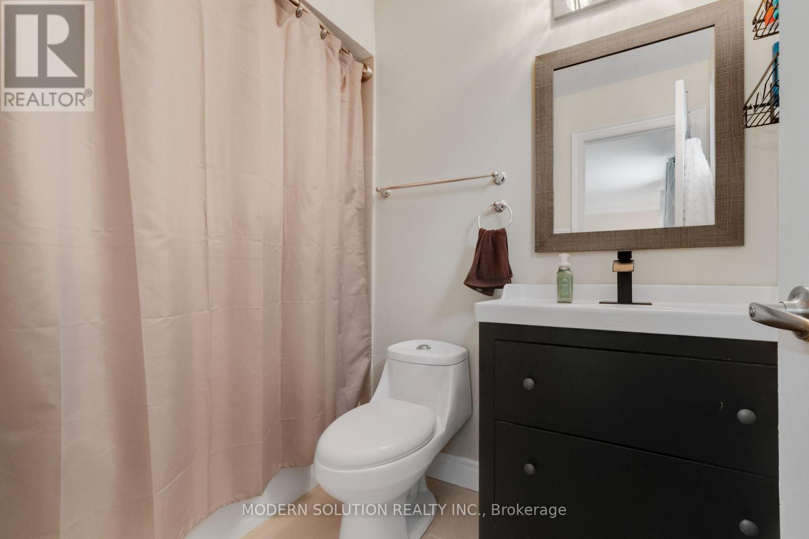 44 Bendamere Crescent, Markham, ON - Indoor Photo Showing Bathroom