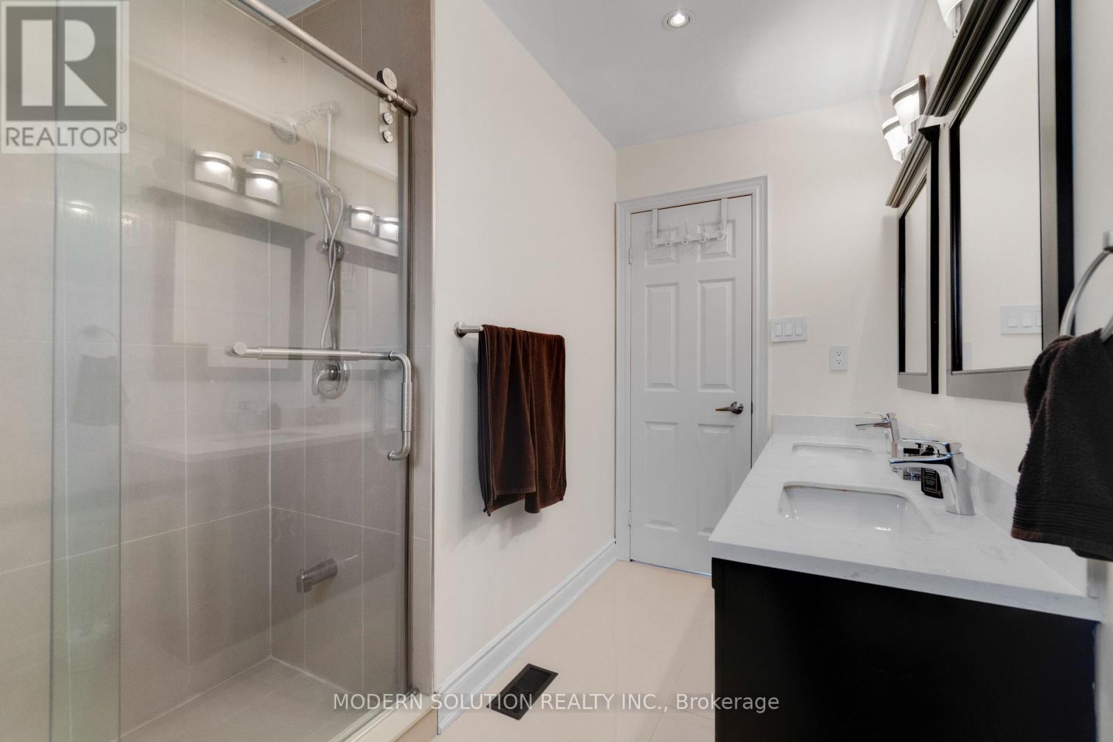 44 Bendamere Crescent, Markham, ON - Indoor Photo Showing Bathroom