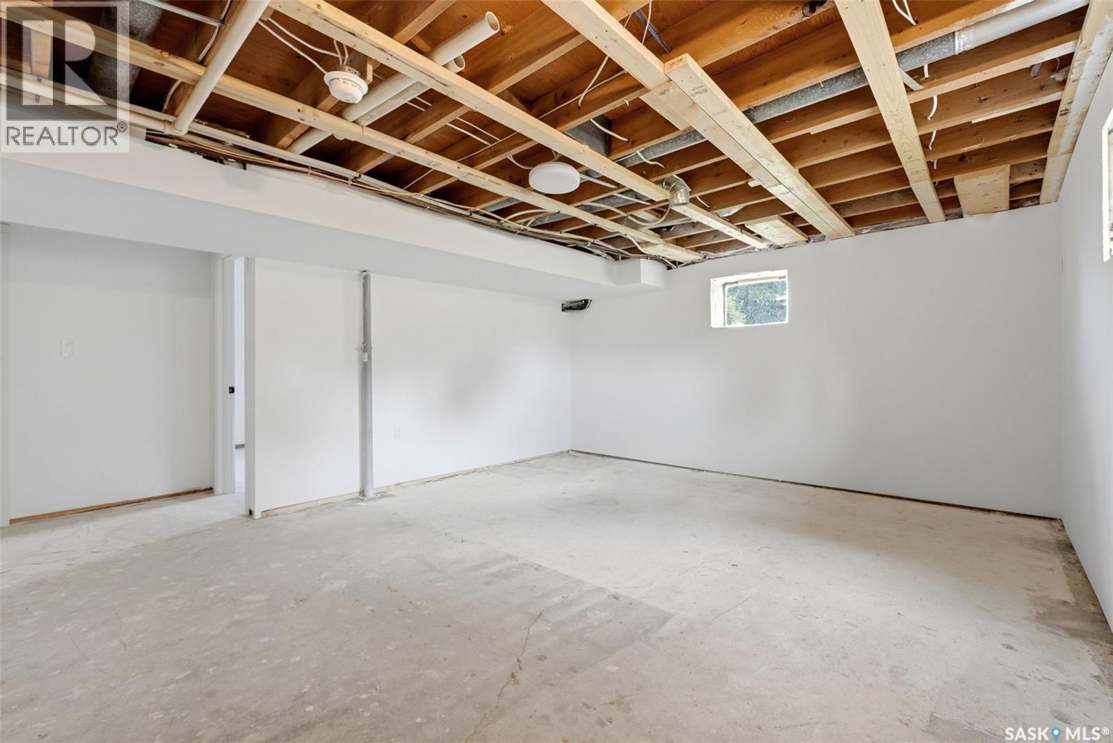 1601 Lacon Street, Regina, SK - Indoor Photo Showing Basement