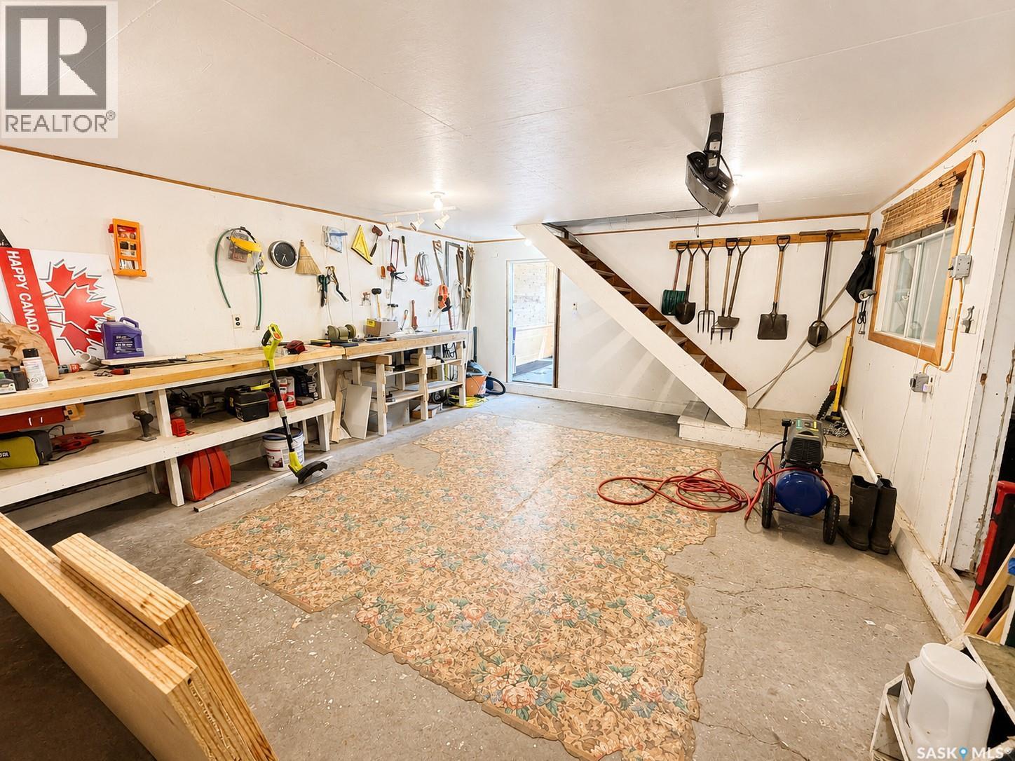 205 3Rd Avenue, Harris, SK - Indoor Photo Showing Other Room