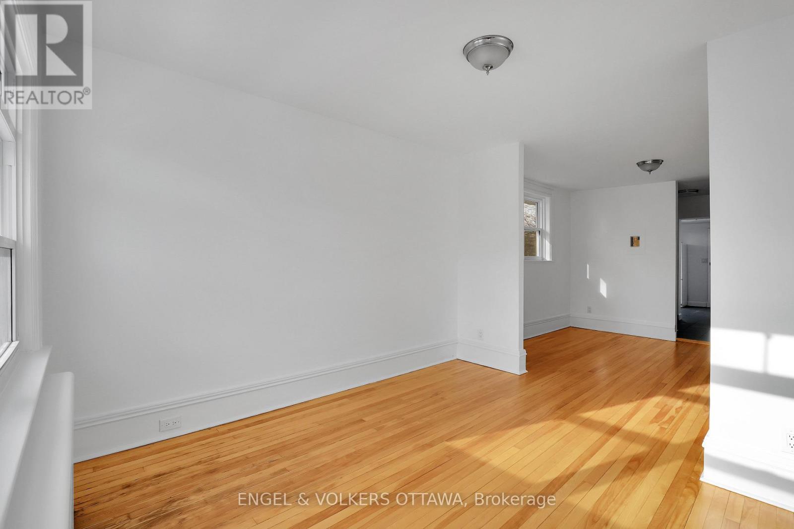 Unit 2 - 491 Mcleod Street, Ottawa, ON - Indoor Photo Showing Other Room