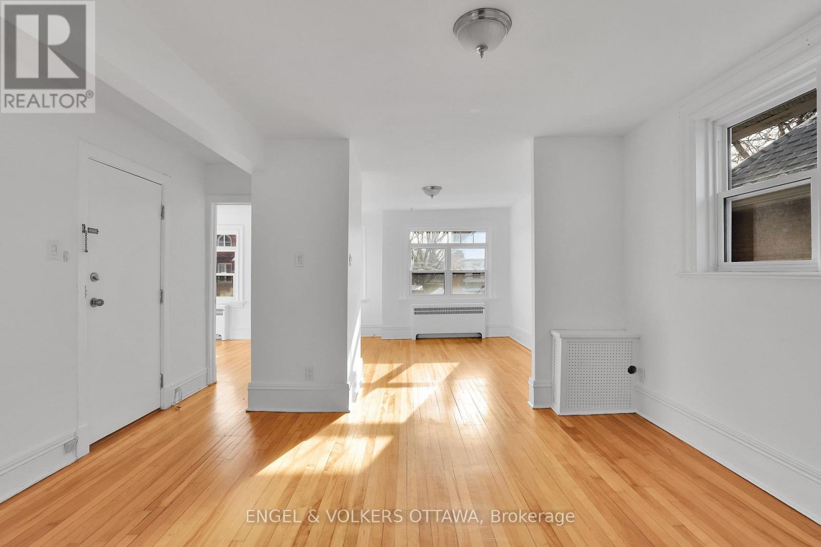 Unit 2 - 491 Mcleod Street, Ottawa, ON - Indoor Photo Showing Other Room