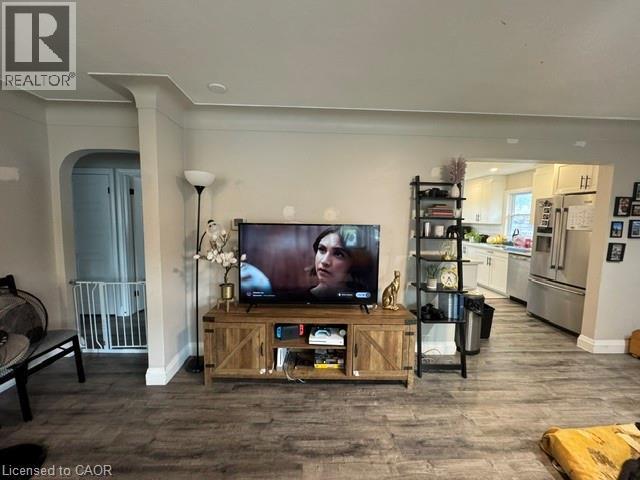 49 Edinburgh Road Unit# Main, Kitchener, ON - Indoor