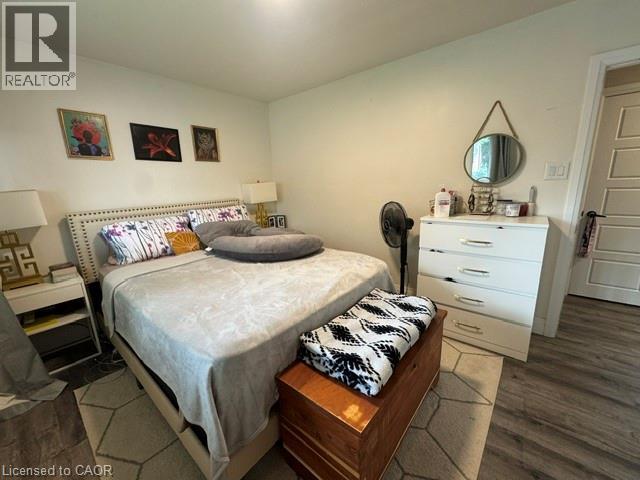 49 Edinburgh Road Unit# Main, Kitchener, ON - Indoor Photo Showing Bedroom