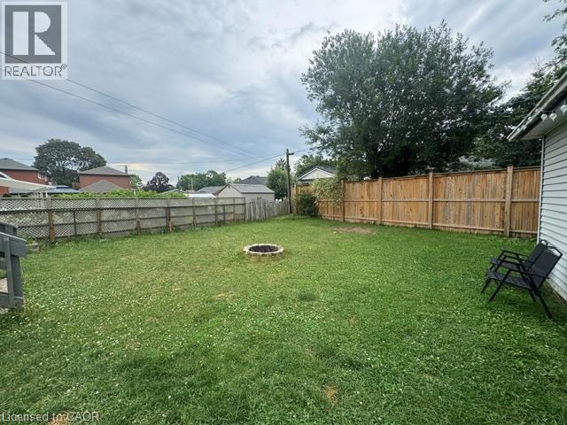 49 Edinburgh Road Unit# Main, Kitchener, ON - Outdoor
