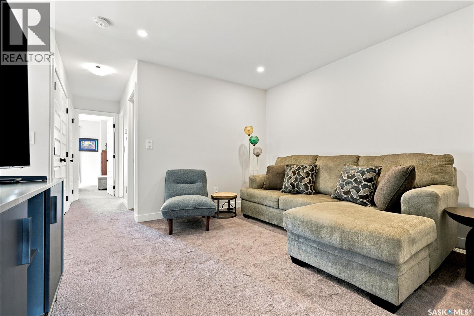 850 Brighton Gate, Saskatoon, SK - Indoor Photo Showing Other Room