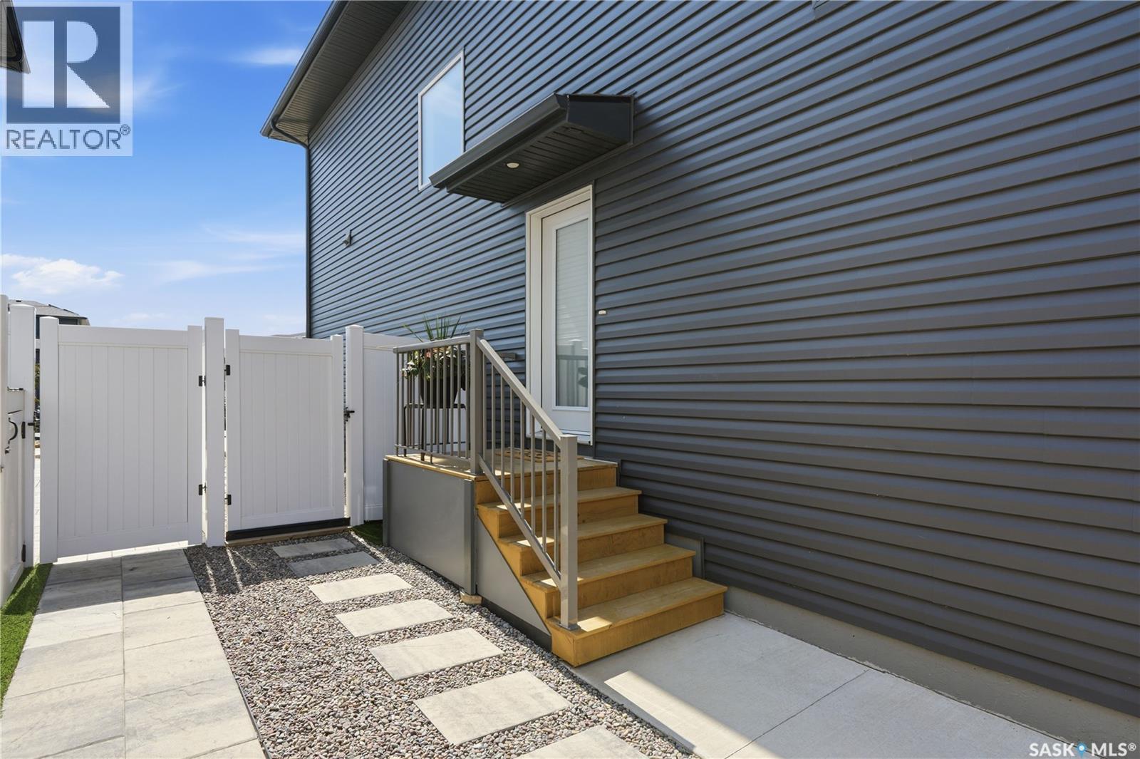850 Brighton Gate, Saskatoon, SK - Outdoor With Exterior