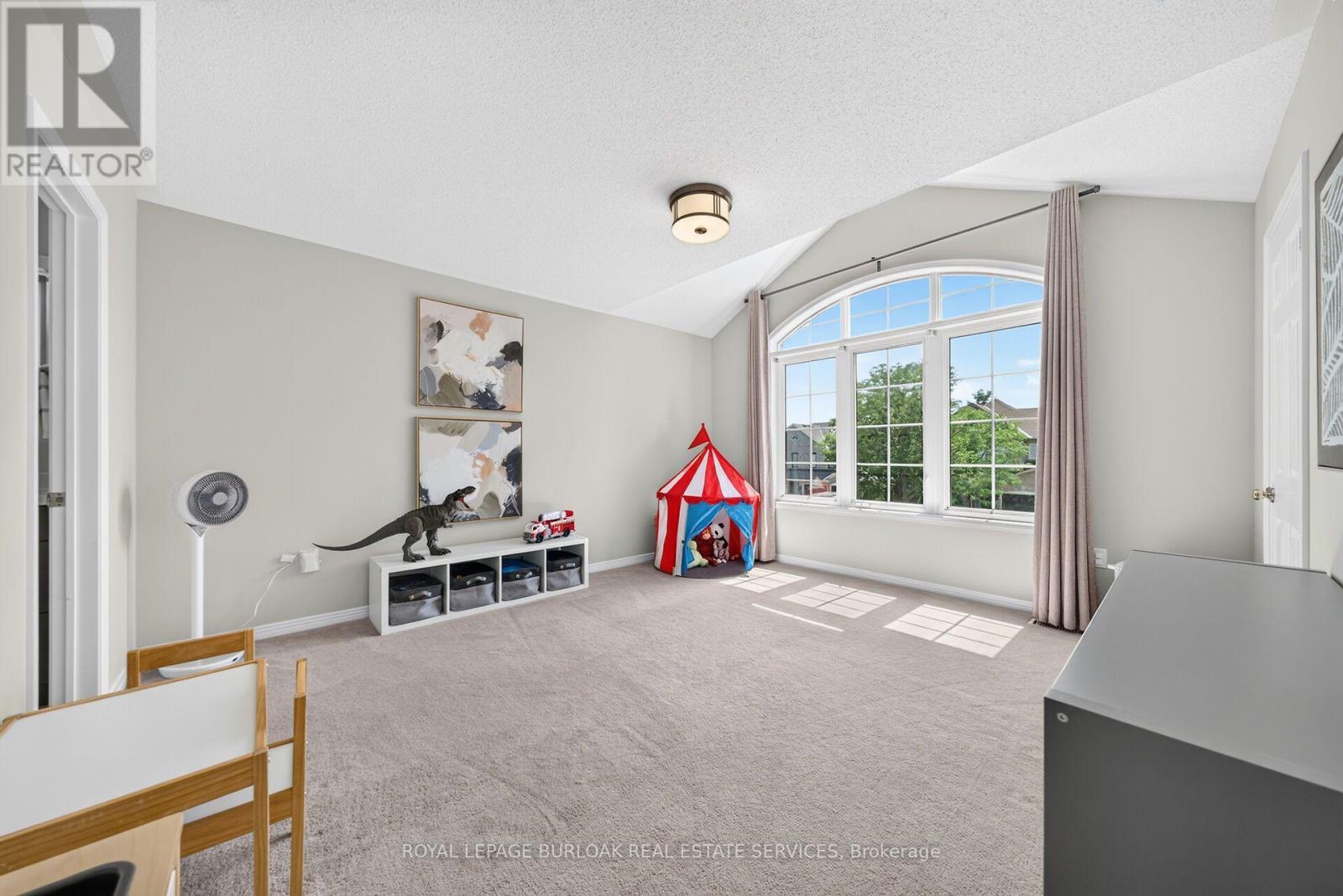 2203 Turnberry Road, Burlington, ON - Indoor