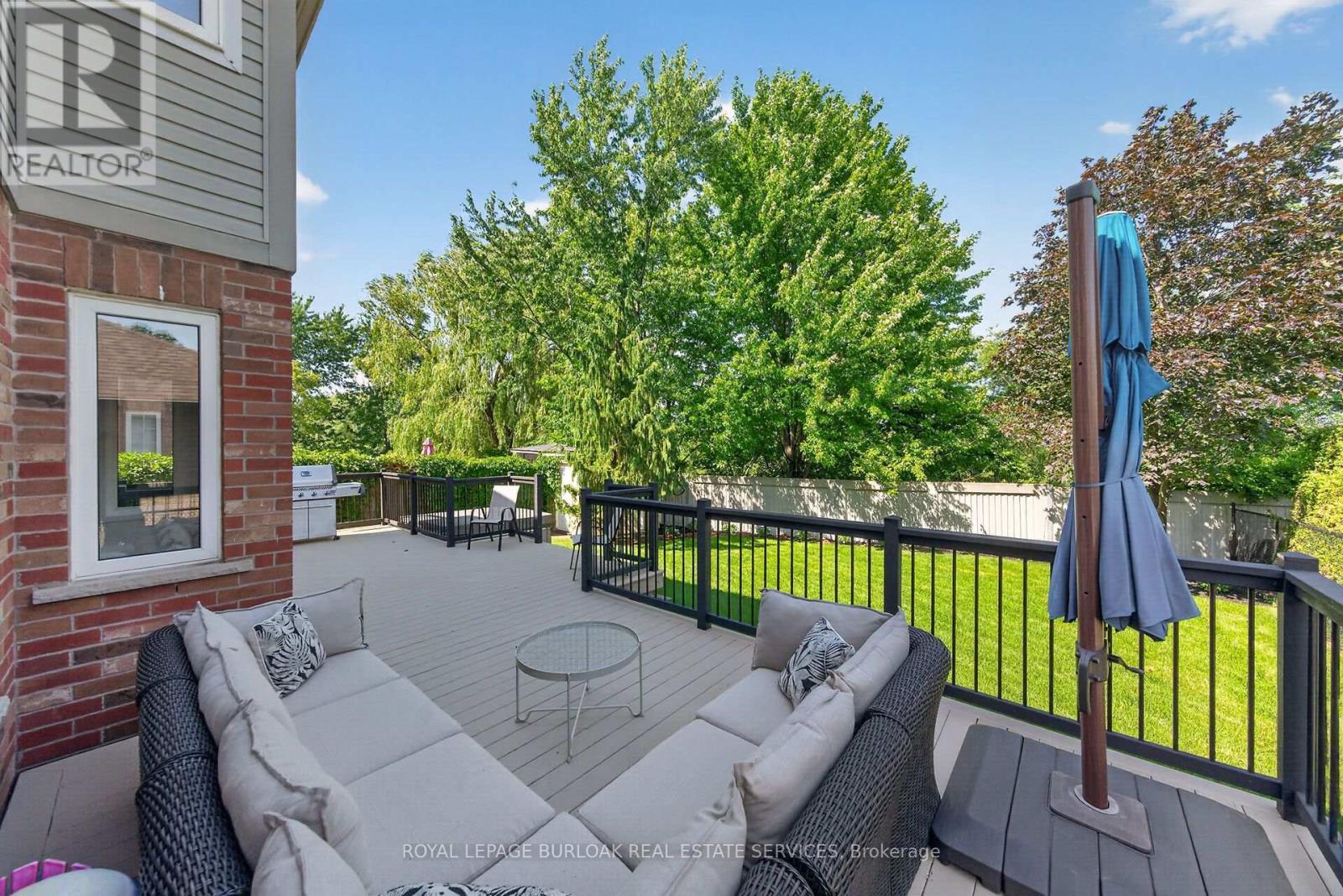 2203 Turnberry Road, Burlington, ON - Outdoor With Exterior