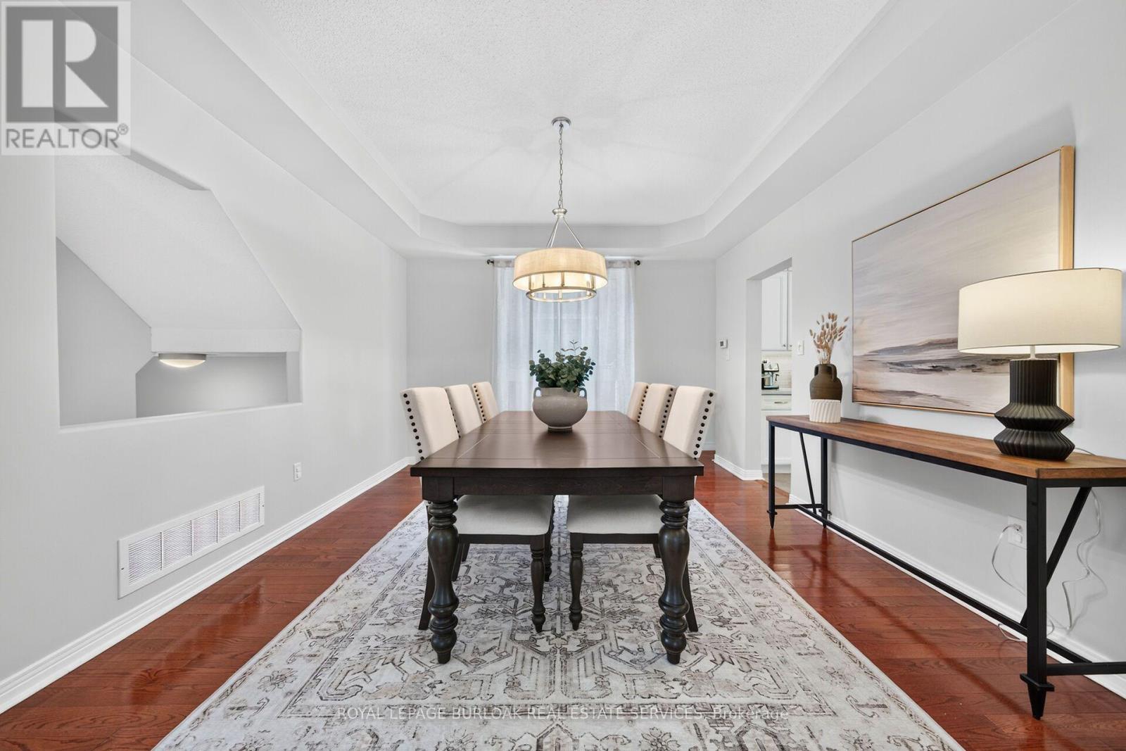 2203 Turnberry Road, Burlington, ON - Indoor Photo Showing Dining Room