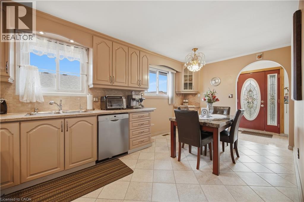 31 Summercrest Drive, Hamilton, ON - Indoor