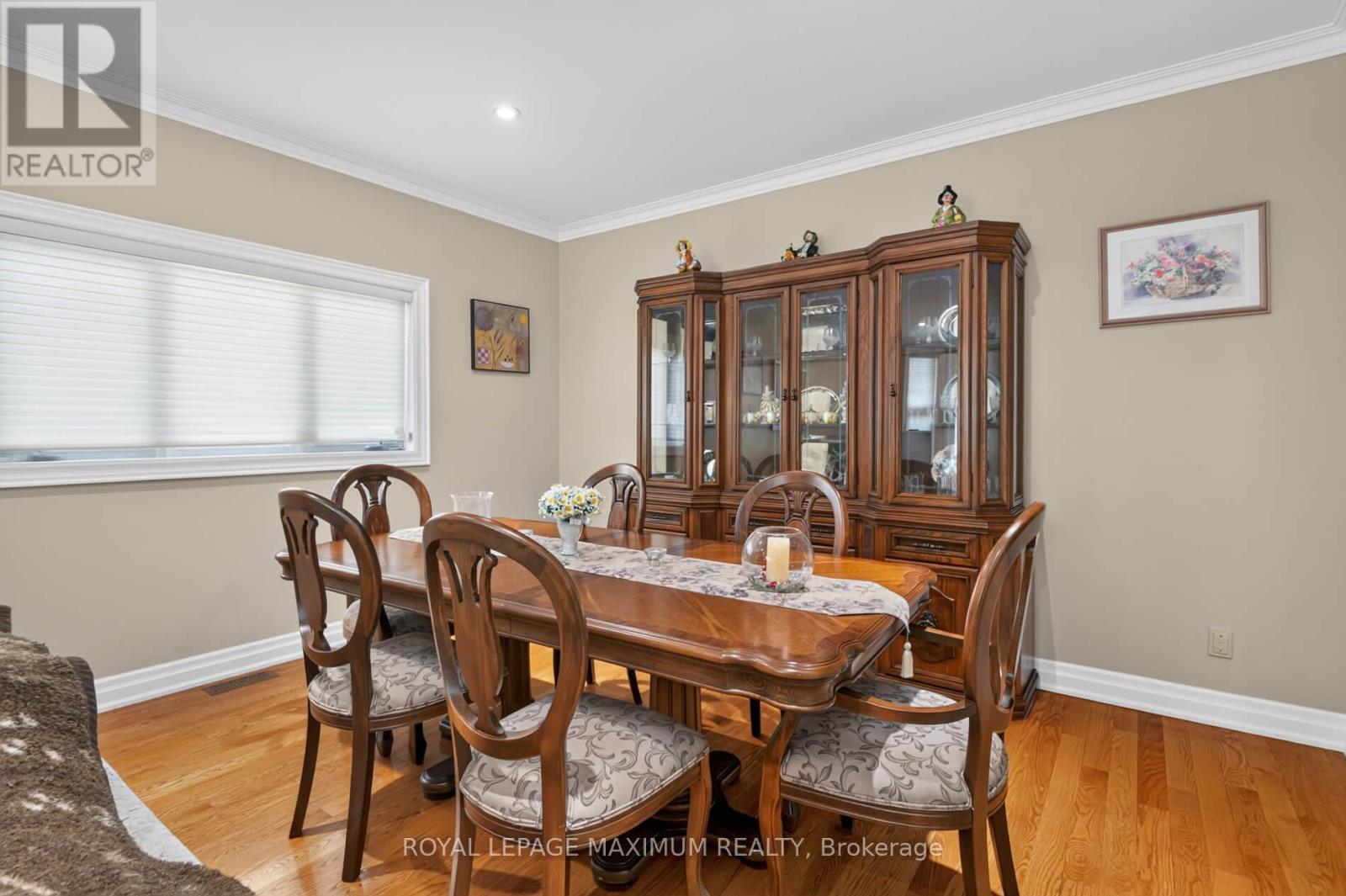 378 Rustic Road, Toronto, ON - Indoor Photo Showing Dining Room