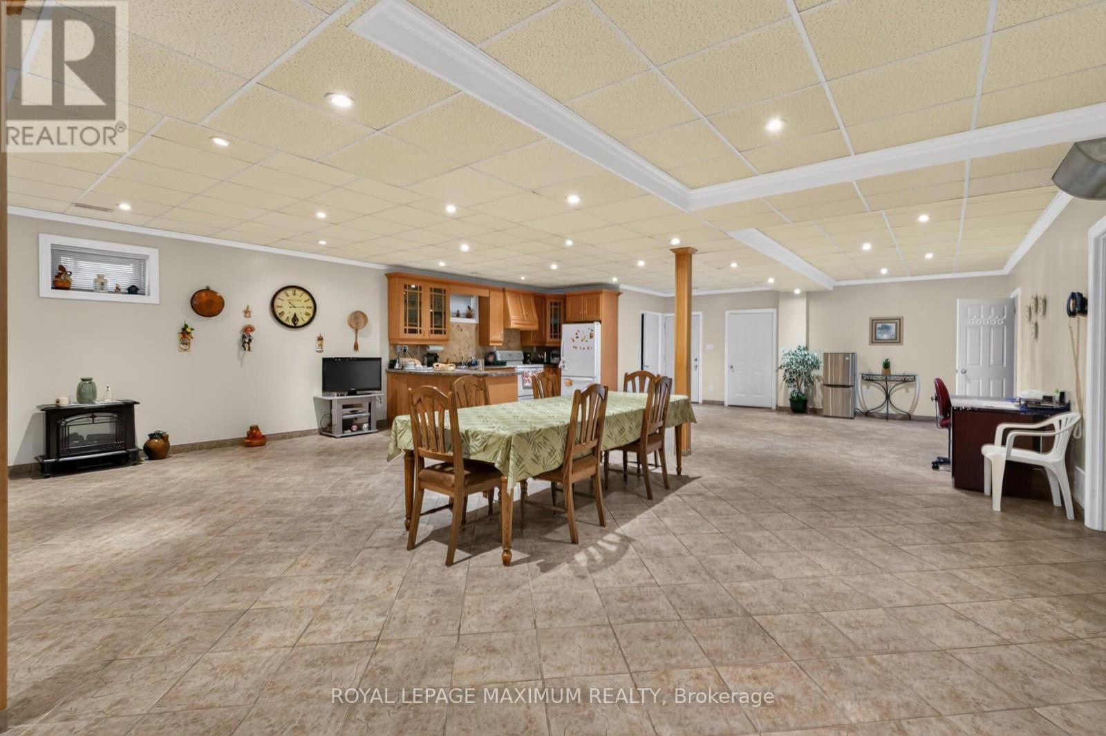 378 Rustic Road, Toronto, ON - Indoor Photo Showing Other Room