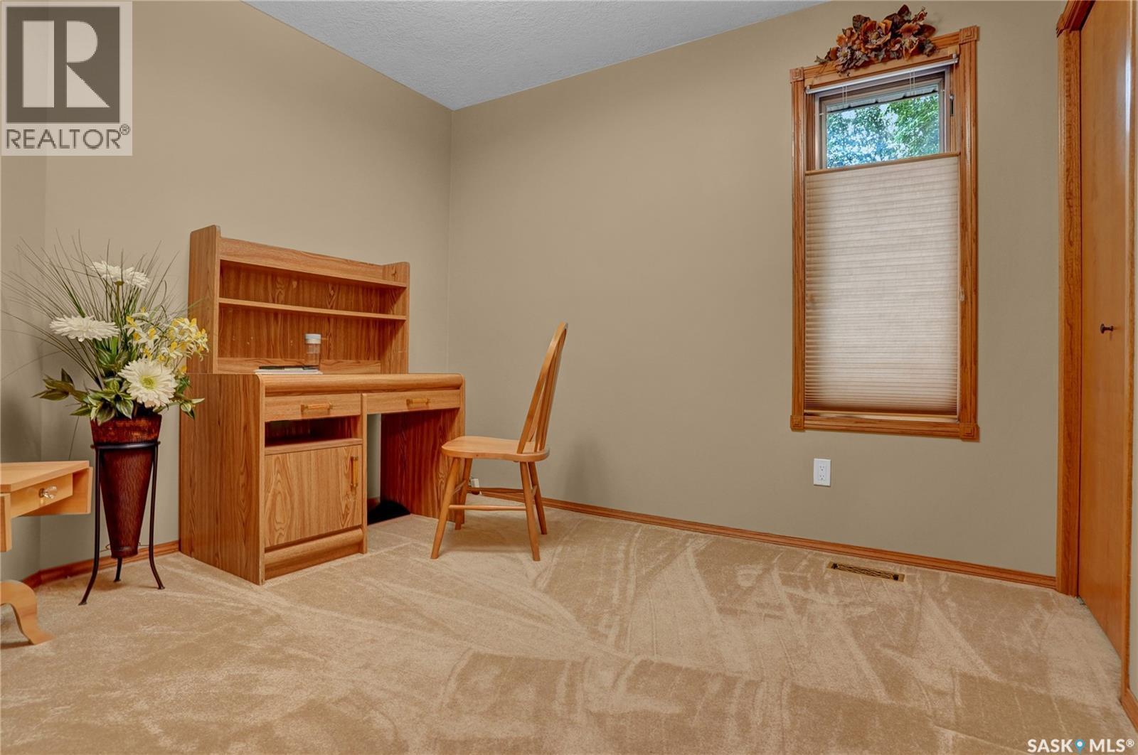 3474 Olive Grove, Regina, SK - Indoor Photo Showing Other Room