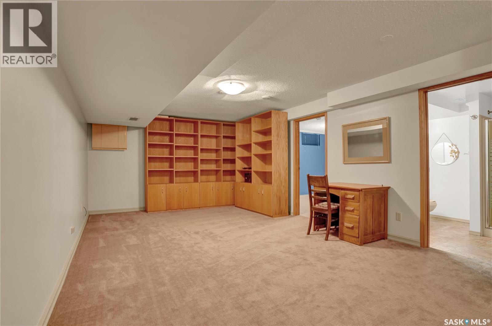 3474 Olive Grove, Regina, SK - Indoor