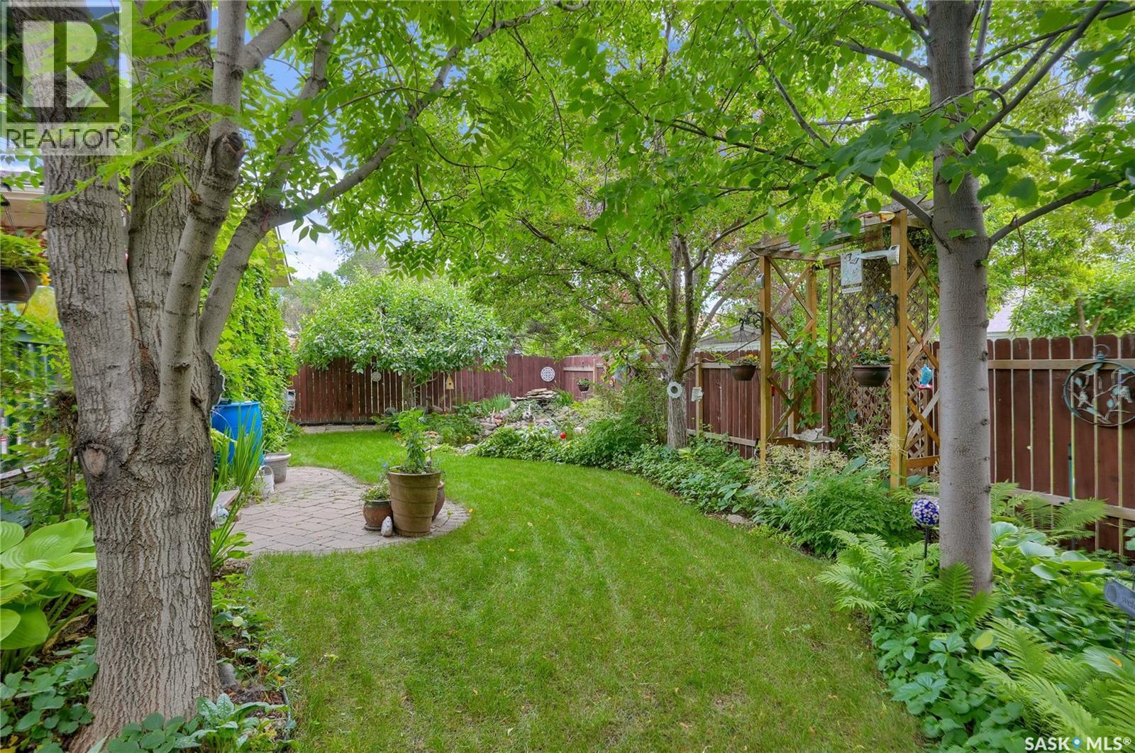 3474 Olive Grove, Regina, SK - Outdoor