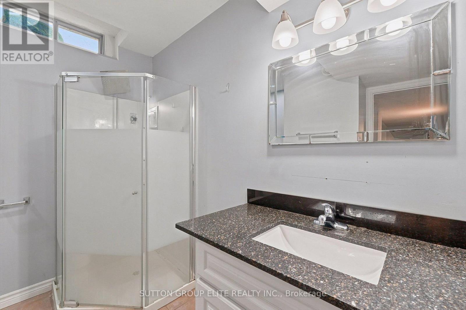 3561 Bertrand Road, Mississauga, ON - Indoor Photo Showing Bathroom
