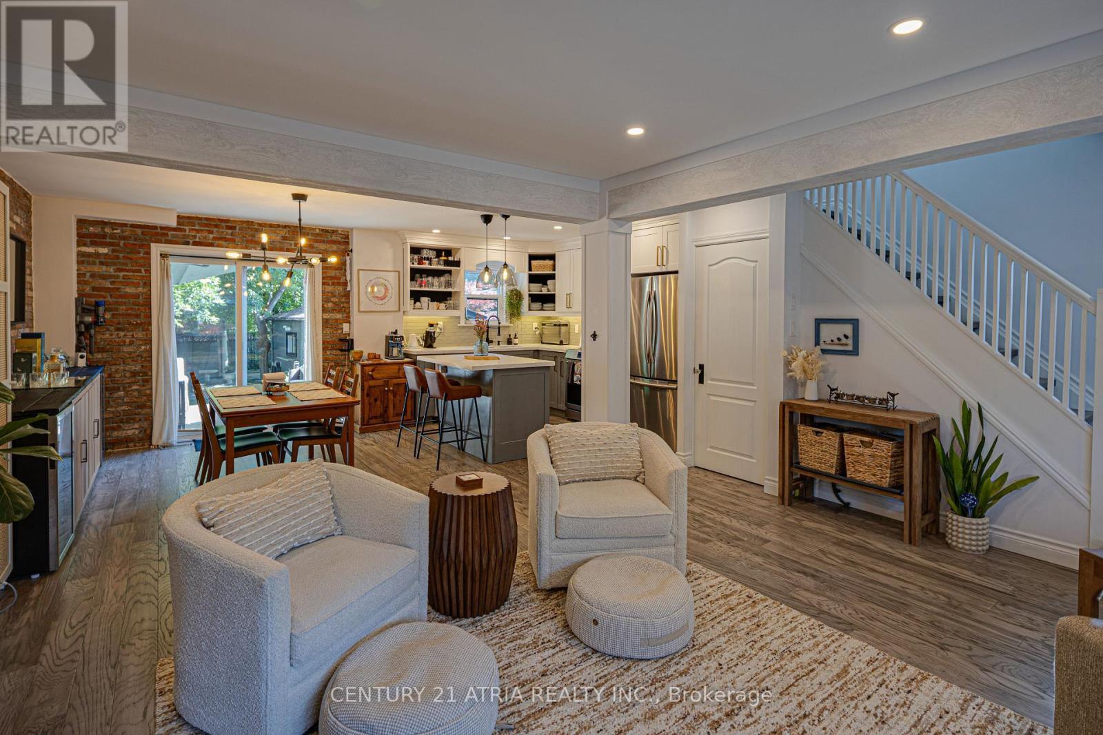 36 Miles Road, Toronto, ON - Indoor Photo Showing Living Room