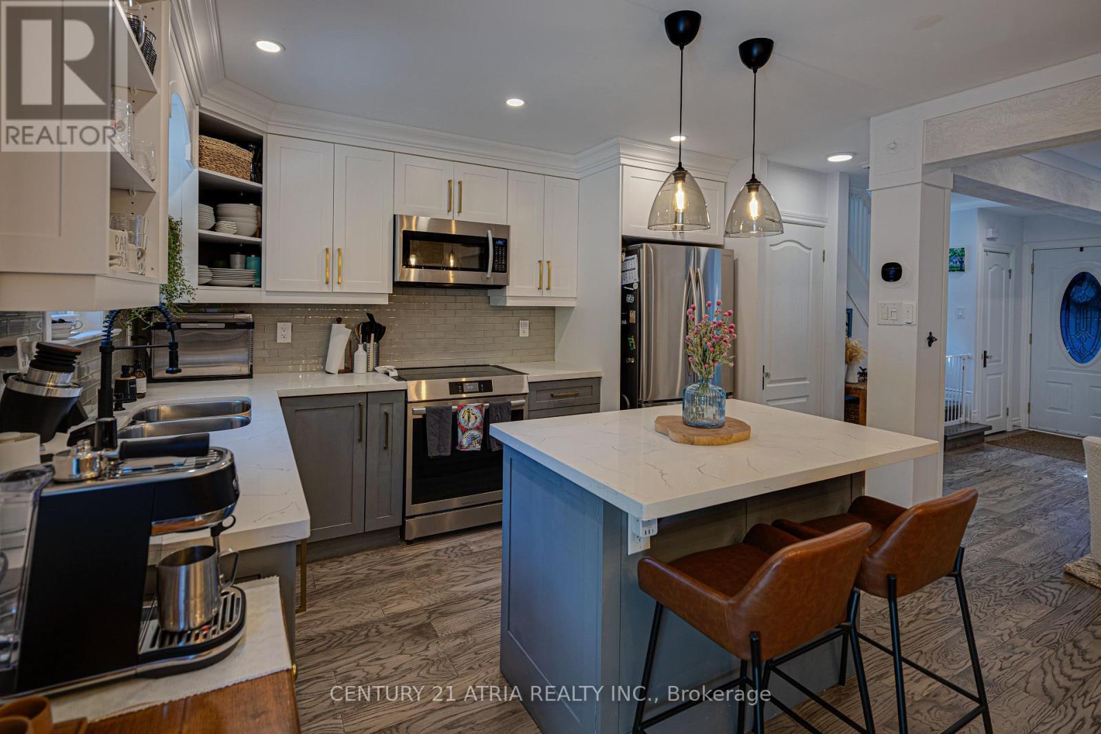36 Miles Road, Toronto, ON - Indoor Photo Showing Kitchen With Double Sink With Upgraded Kitchen