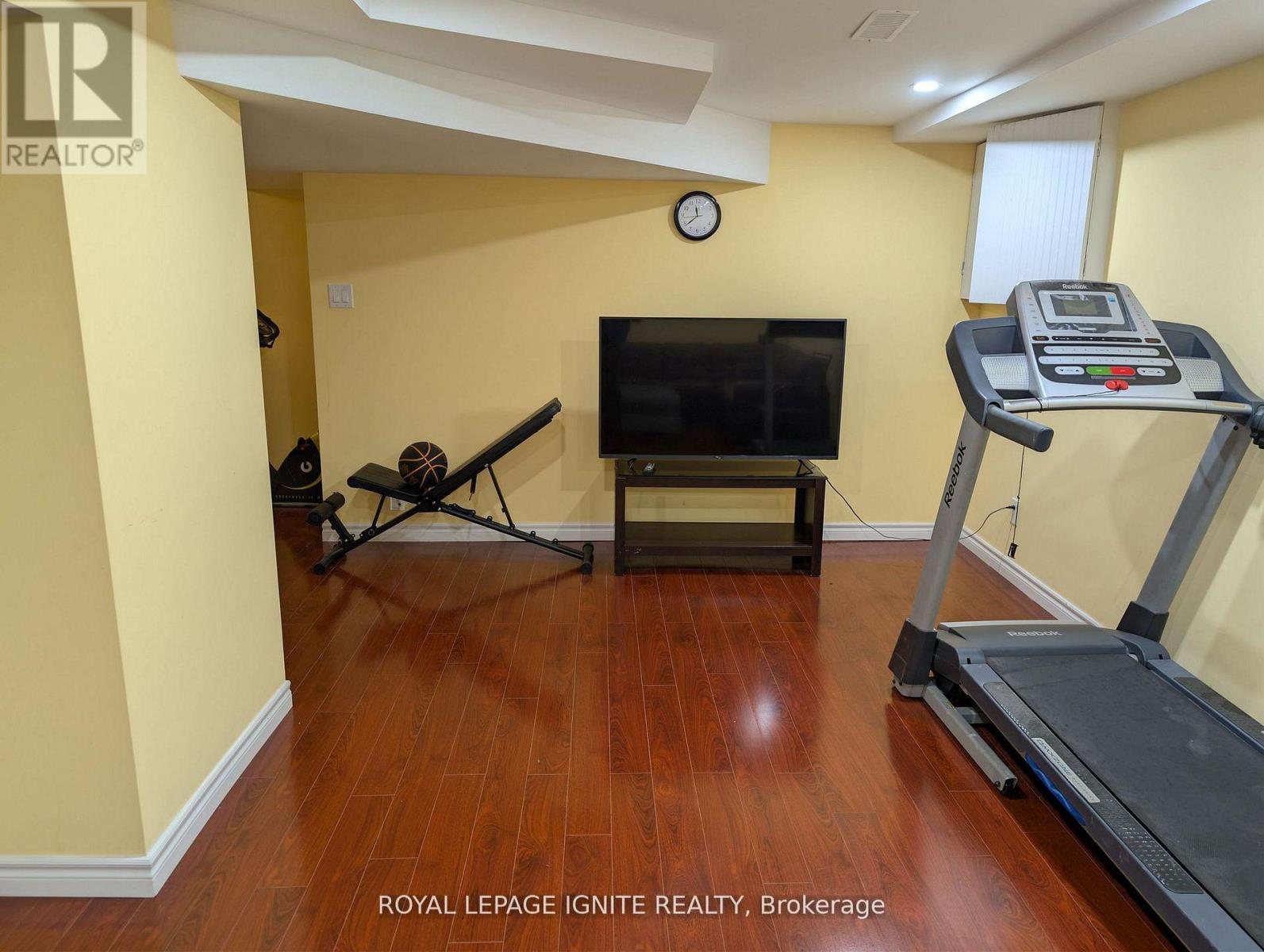 98 Chloe Crescent, Markham, ON - Indoor Photo Showing Gym Room